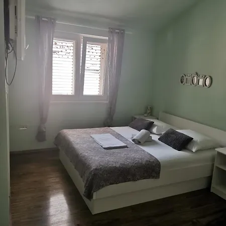 Casa de hóspedes Riba 3*