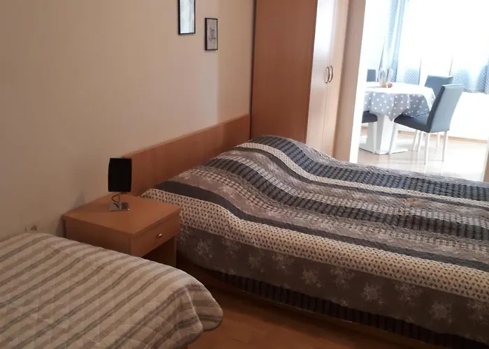 Guest house Riba Makarska